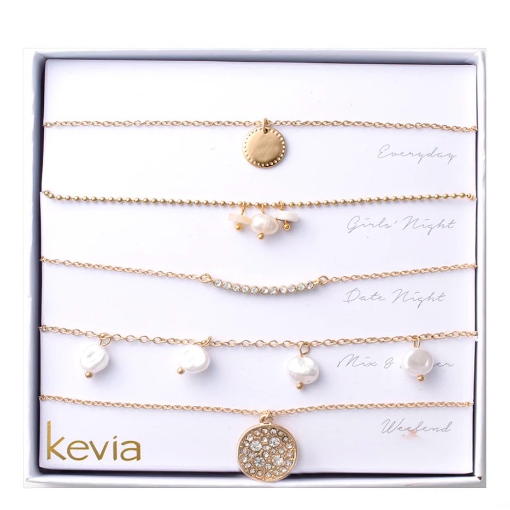 Kevia Gold and Pearl Women's Jewelry Set